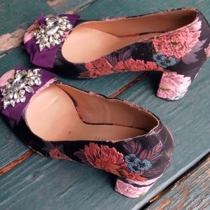 Kelly & Katie 💎 floral vintage inspired heels 🌼